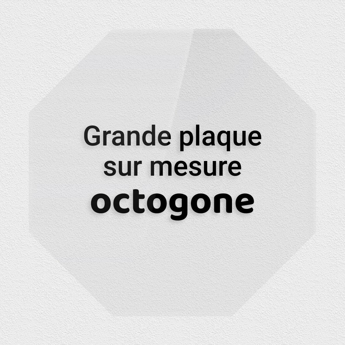 Le STOP est le seul et unique panneau de forme octogonale Le STOP est le seul et unique panneau de forme octogonale