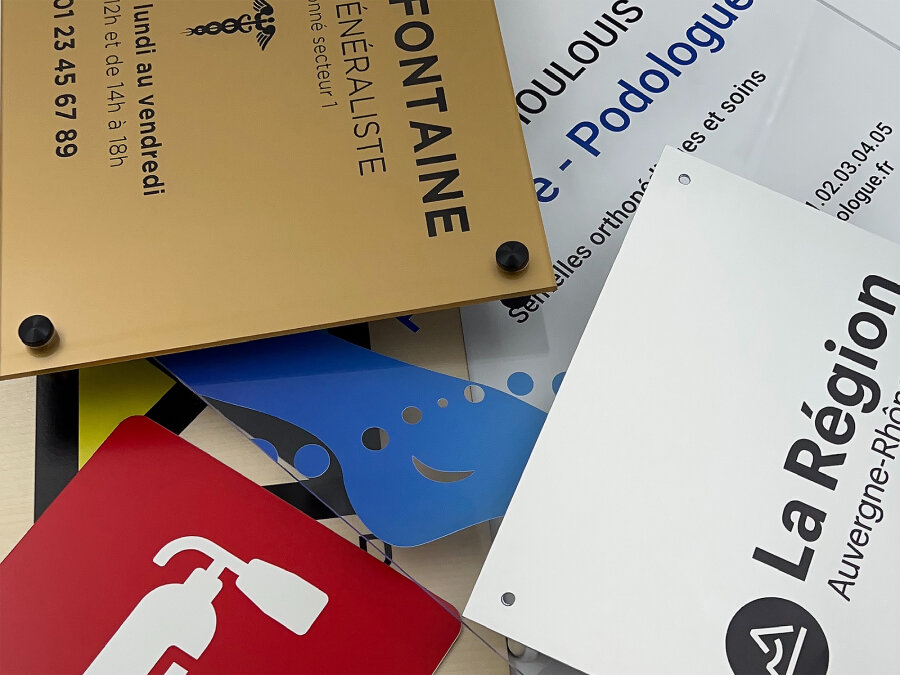 Pictogramme D'avertissement Avertissement De Chute De Glace Iso 7010 W039 | Vecteur Premium