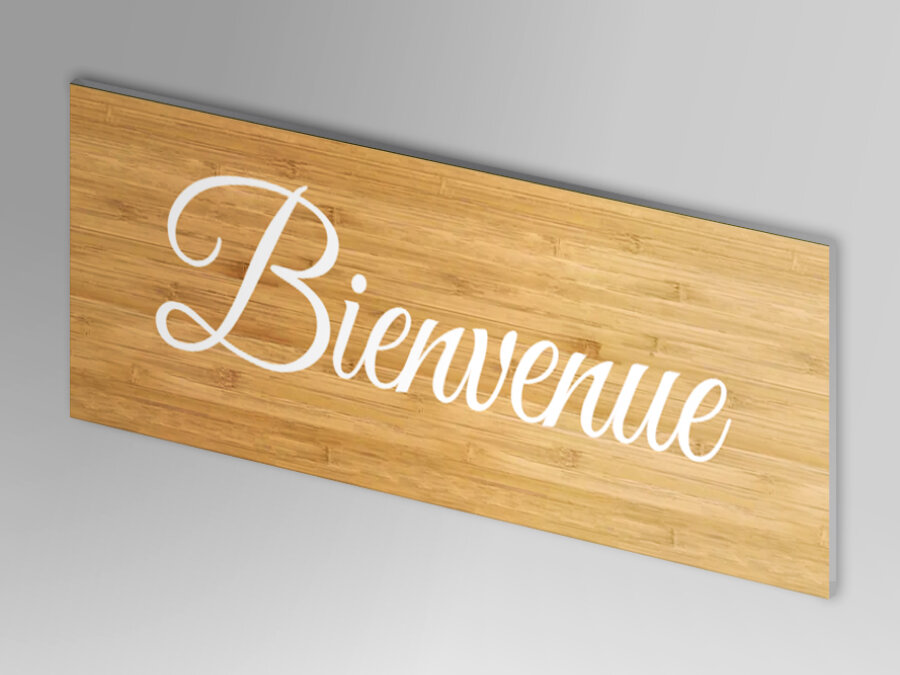 Plaque de bienvenue - une inscription en calligraphie - bois de bouleau découpé au Laser de la